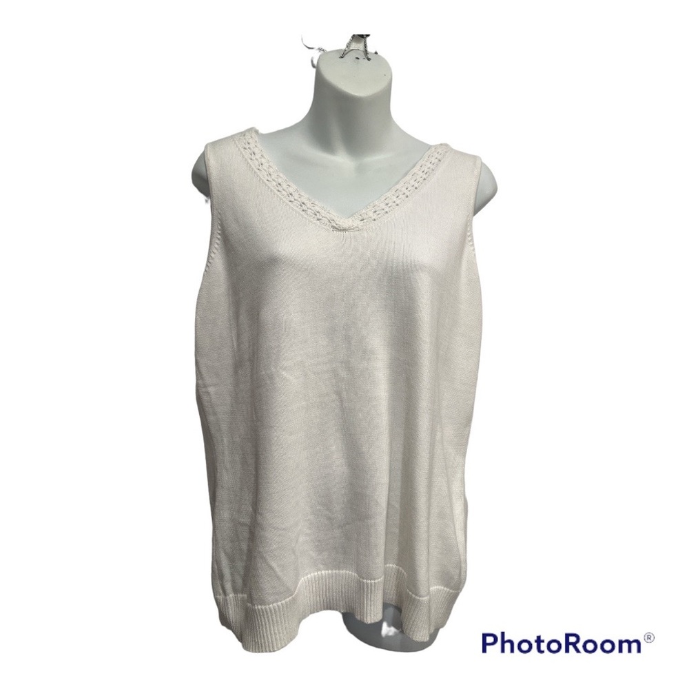 Van Heusen White Sleeveless Tank sweater. Size large